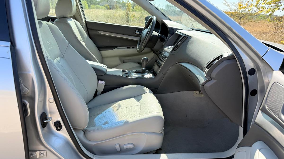 2011 INFINITI G Sedan 25 Journey - Photo 17