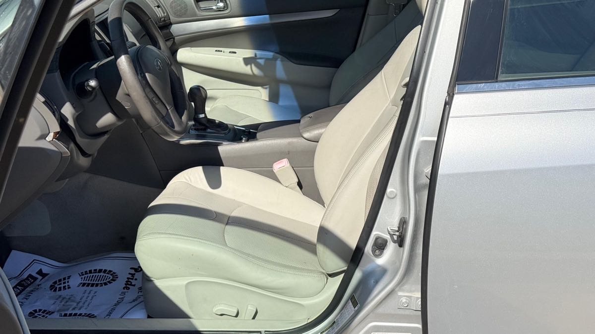 2011 INFINITI G Sedan 25 Journey - Photo 20