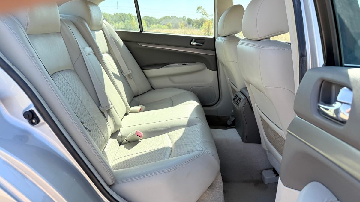 2011 INFINITI G Sedan 25 Journey - Photo 24