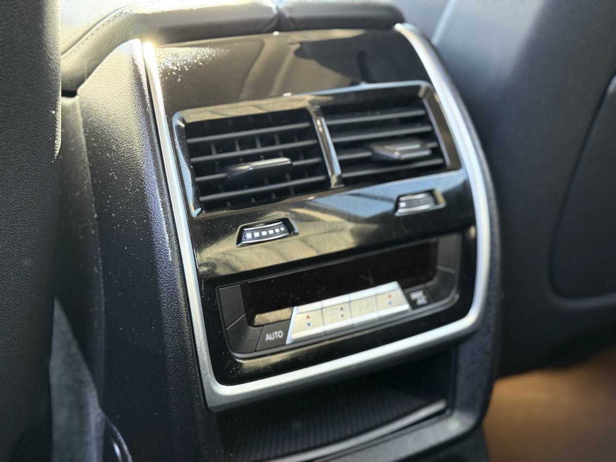 2019 BMW X7 40i - Photo 15