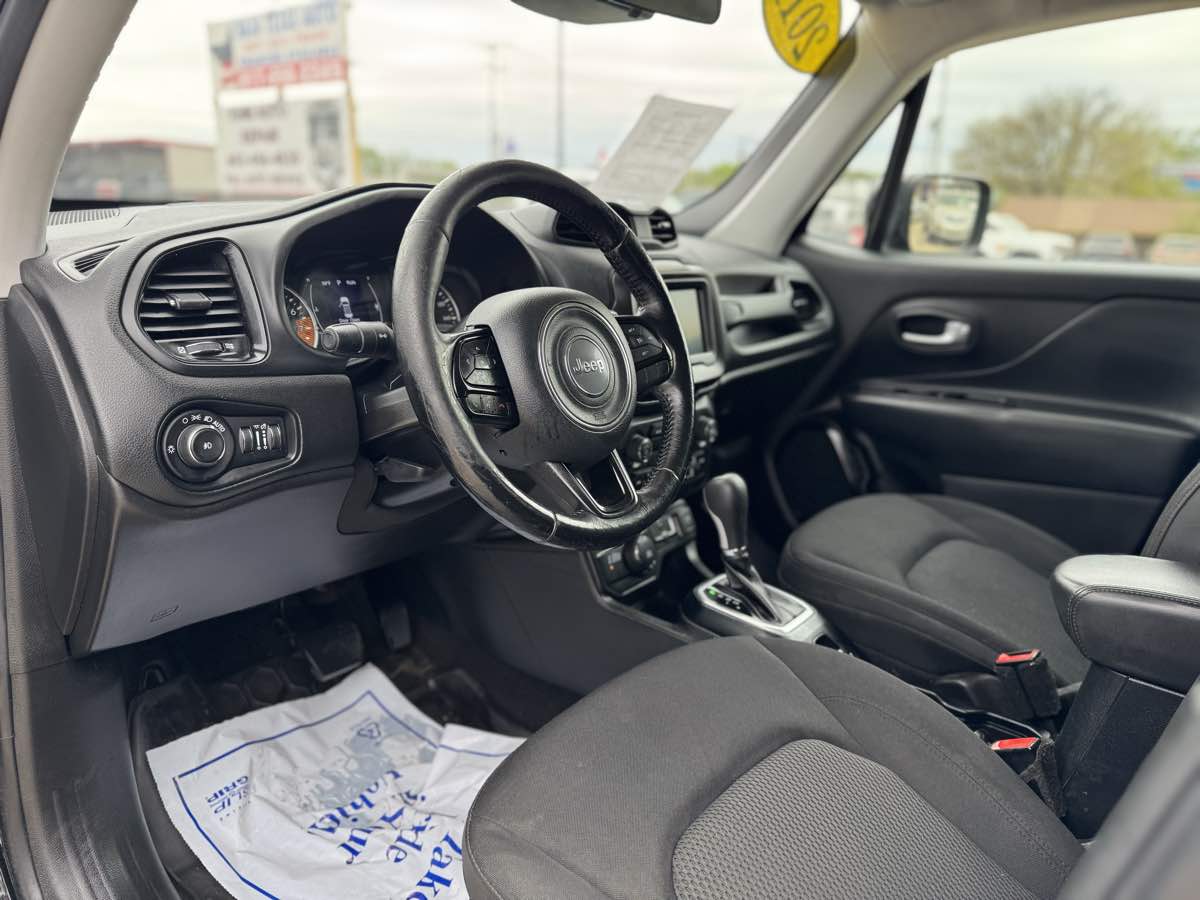 2019 Jeep Renegade Altitude Package - Photo 14