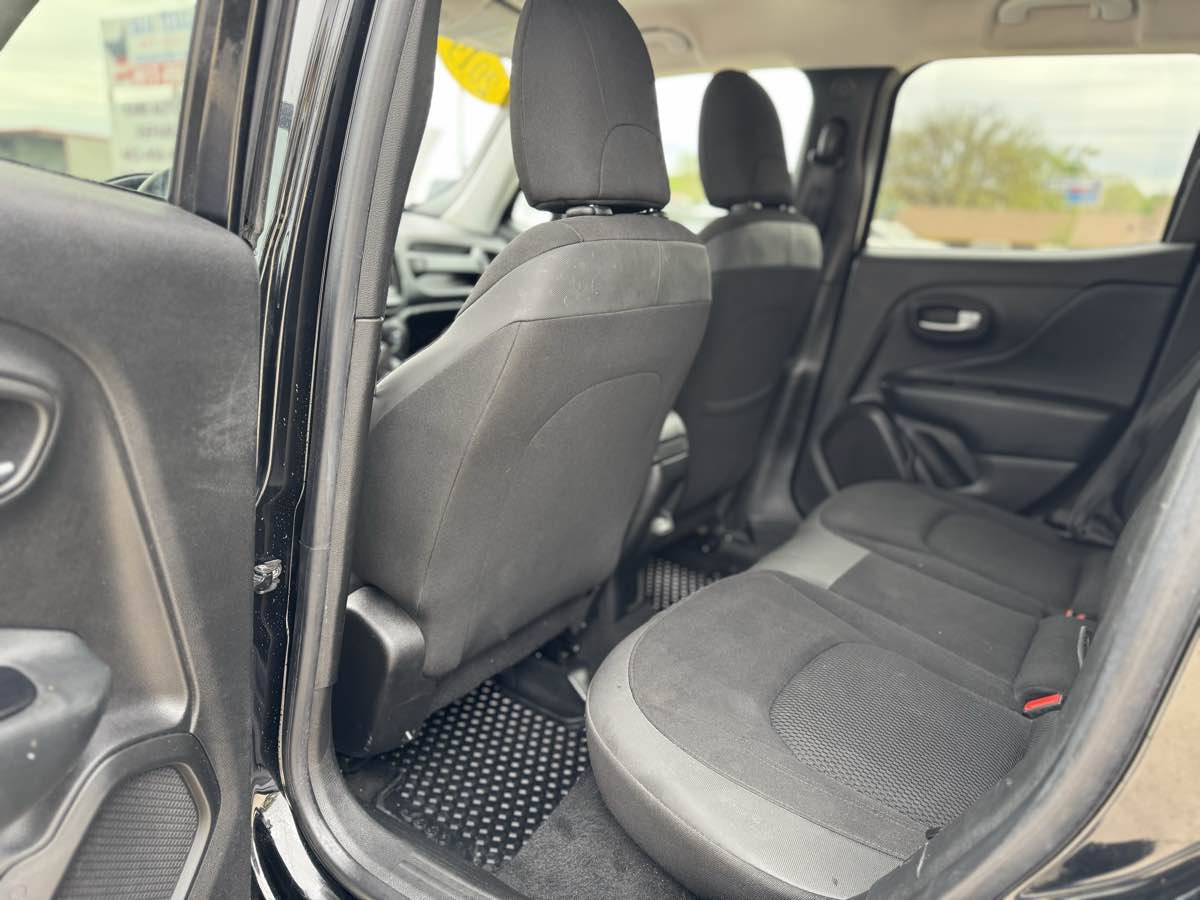 2019 Jeep Renegade Altitude Package - Photo 15