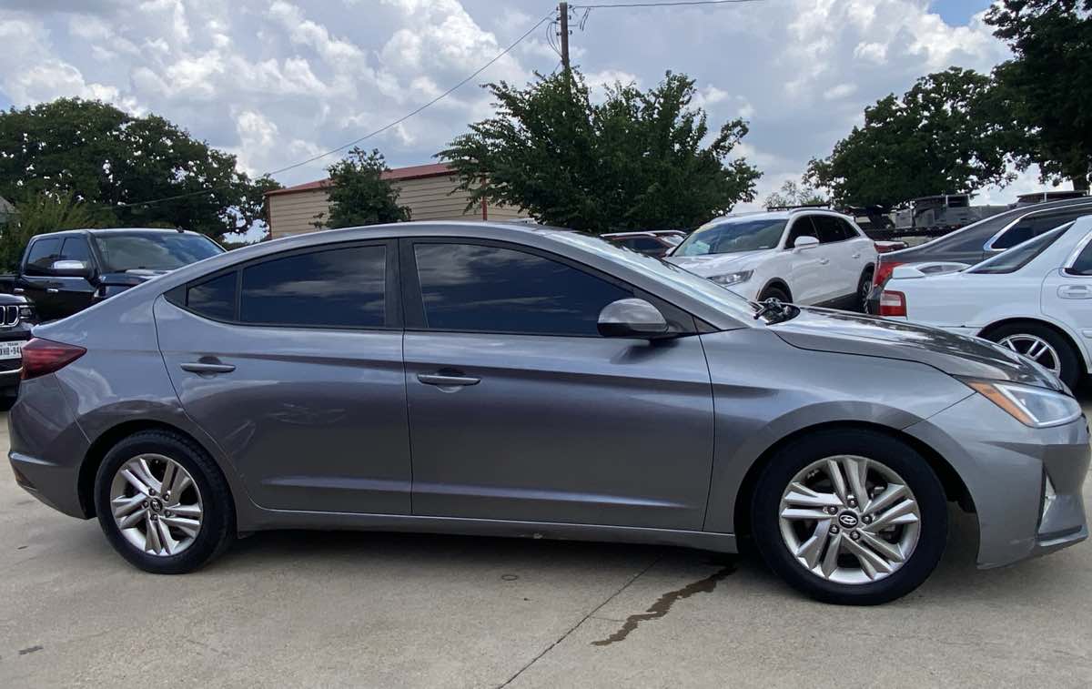 2019 Hyundai Elantra SEL - Photo 5