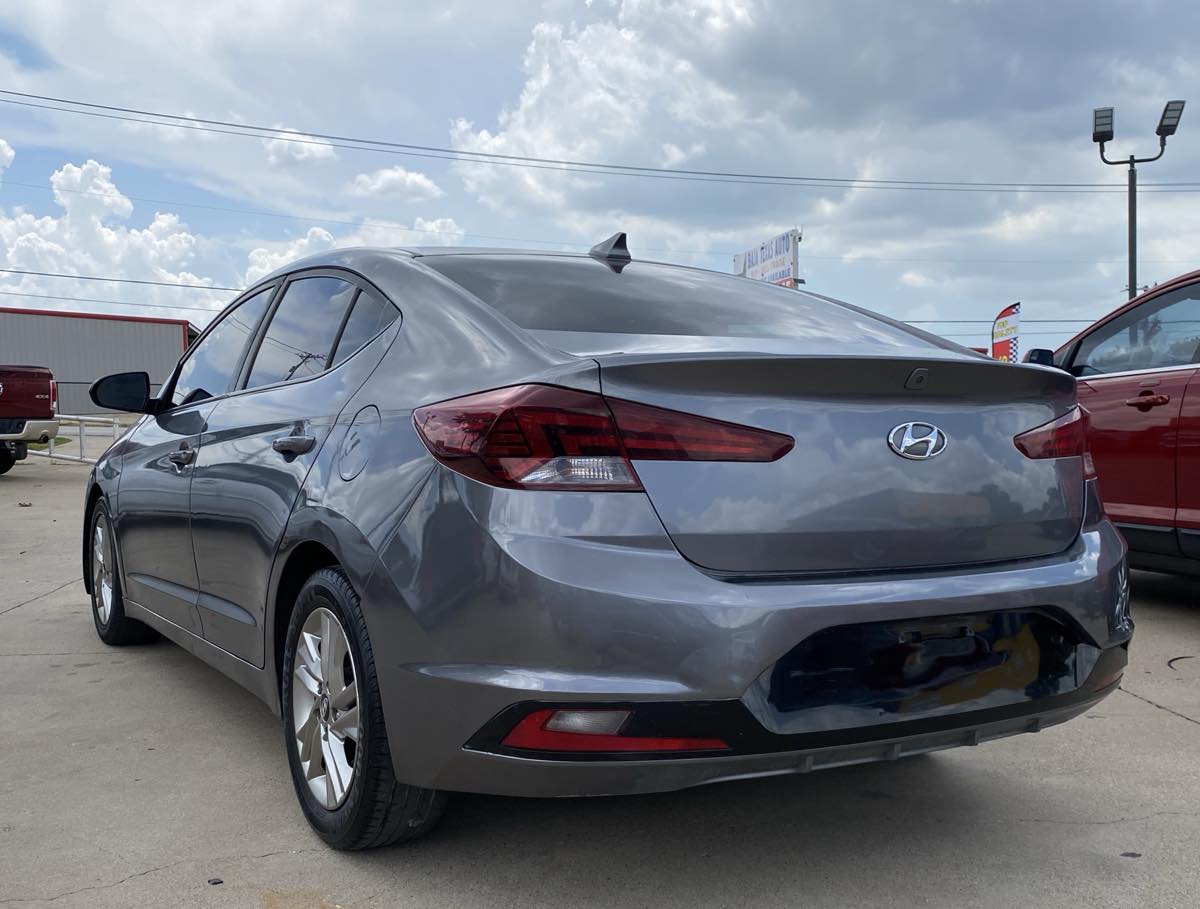 2019 Hyundai Elantra SEL - Photo 8