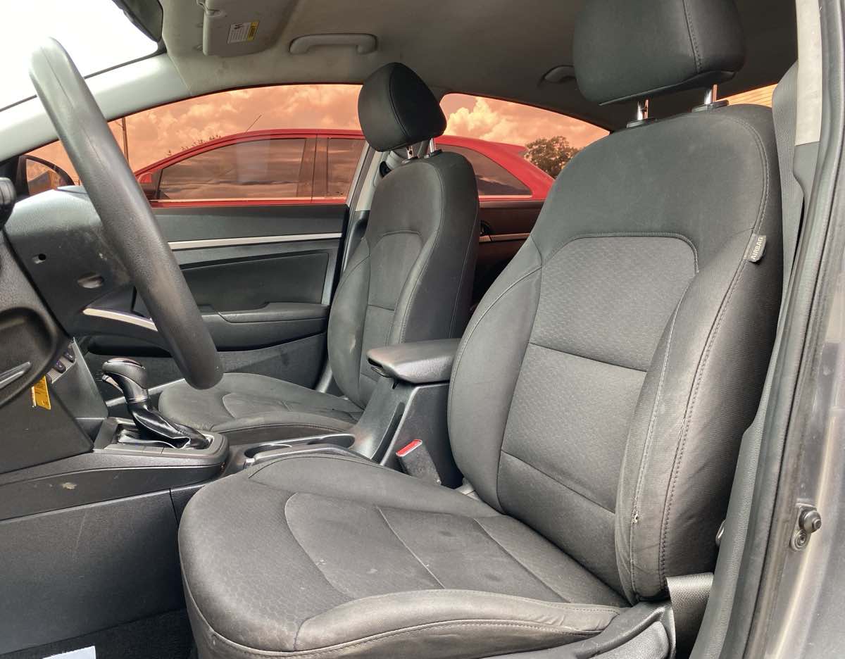 2019 Hyundai Elantra SEL - Photo 10