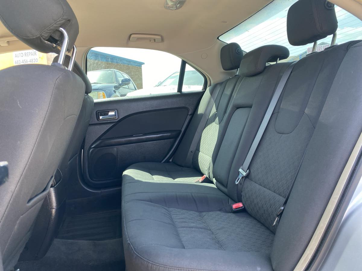 2012 Ford Fusion SE - Photo 17
