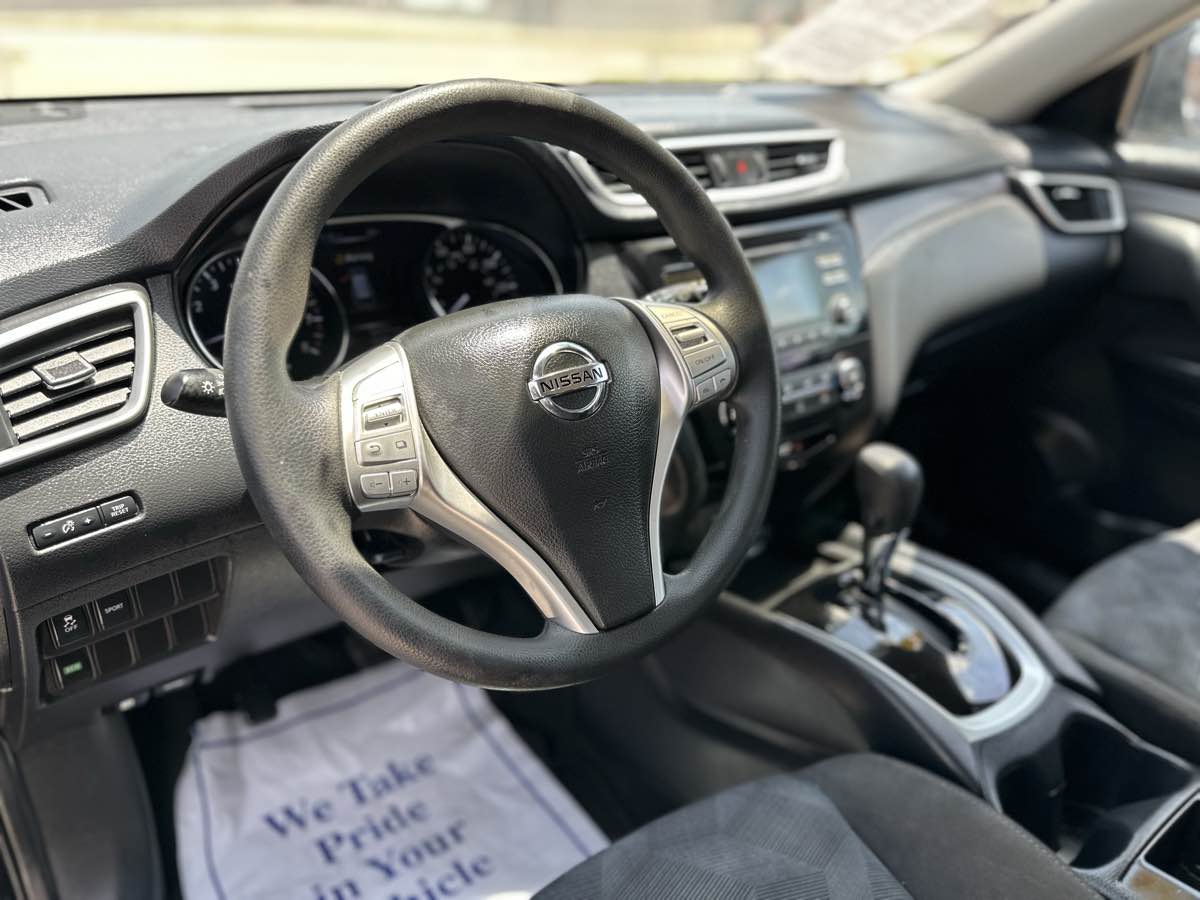 2015 Nissan Rogue S - Photo 10