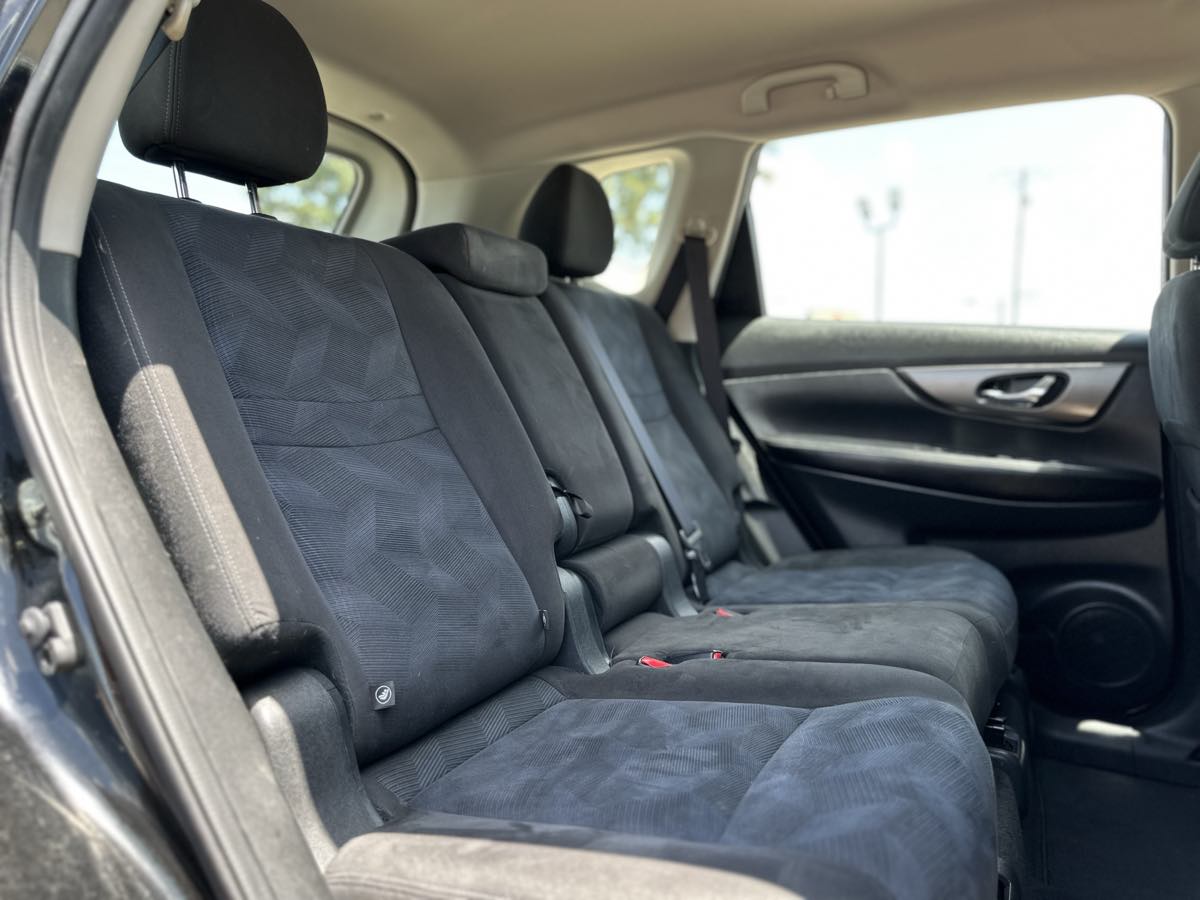 2015 Nissan Rogue S - Photo 11