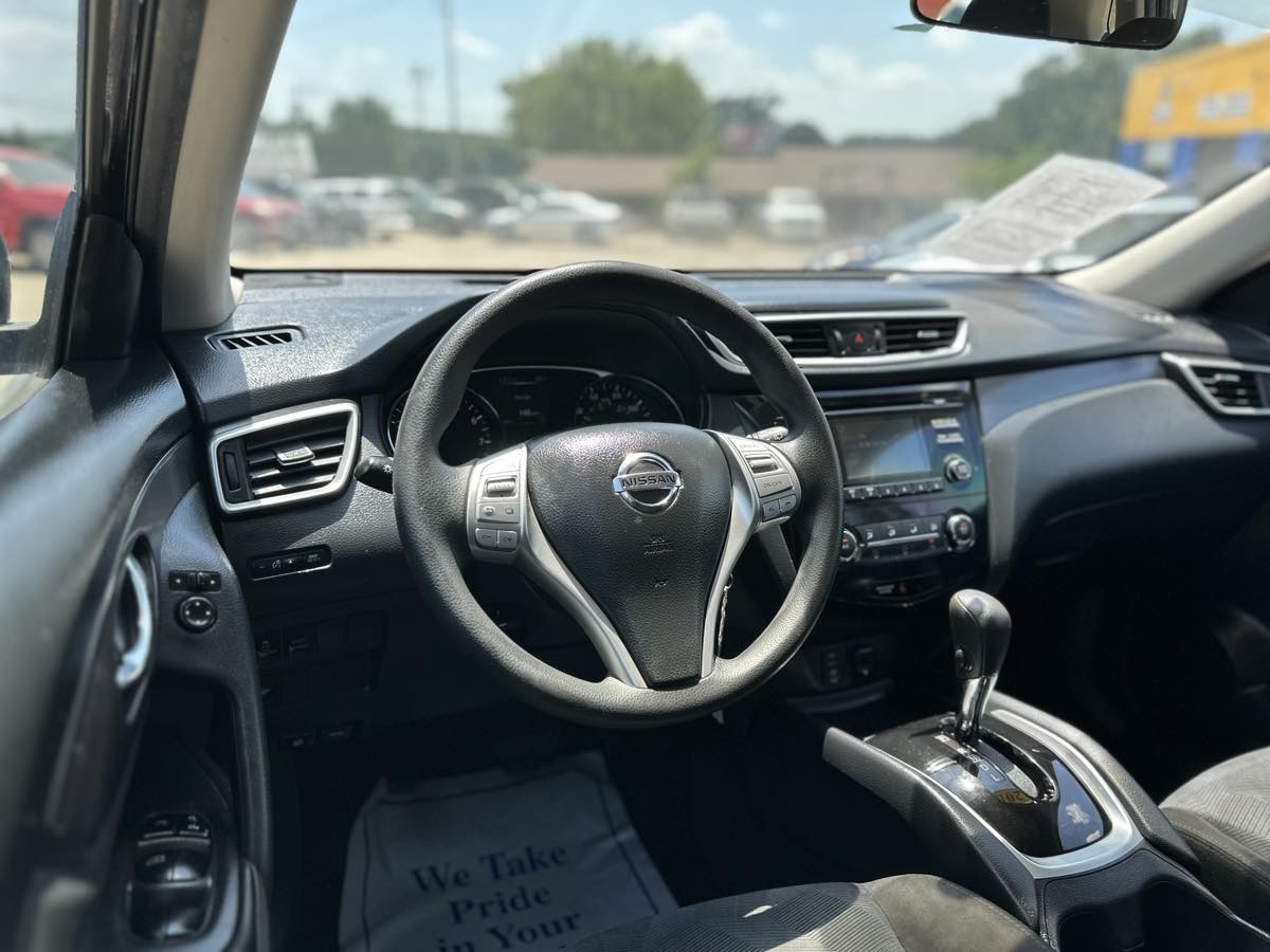 2015 Nissan Rogue S - Photo 17