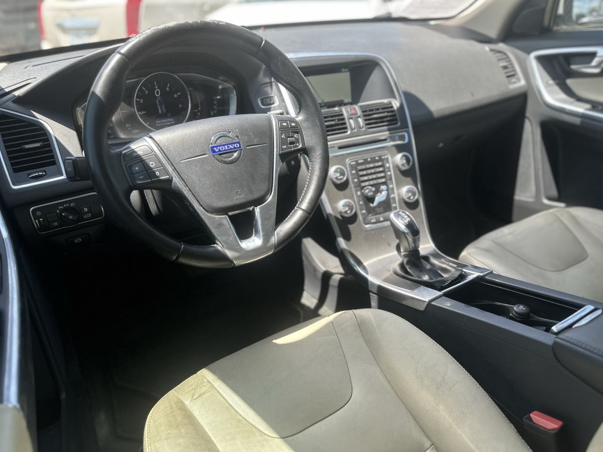2016 Volvo XC60 Premier - Photo 21