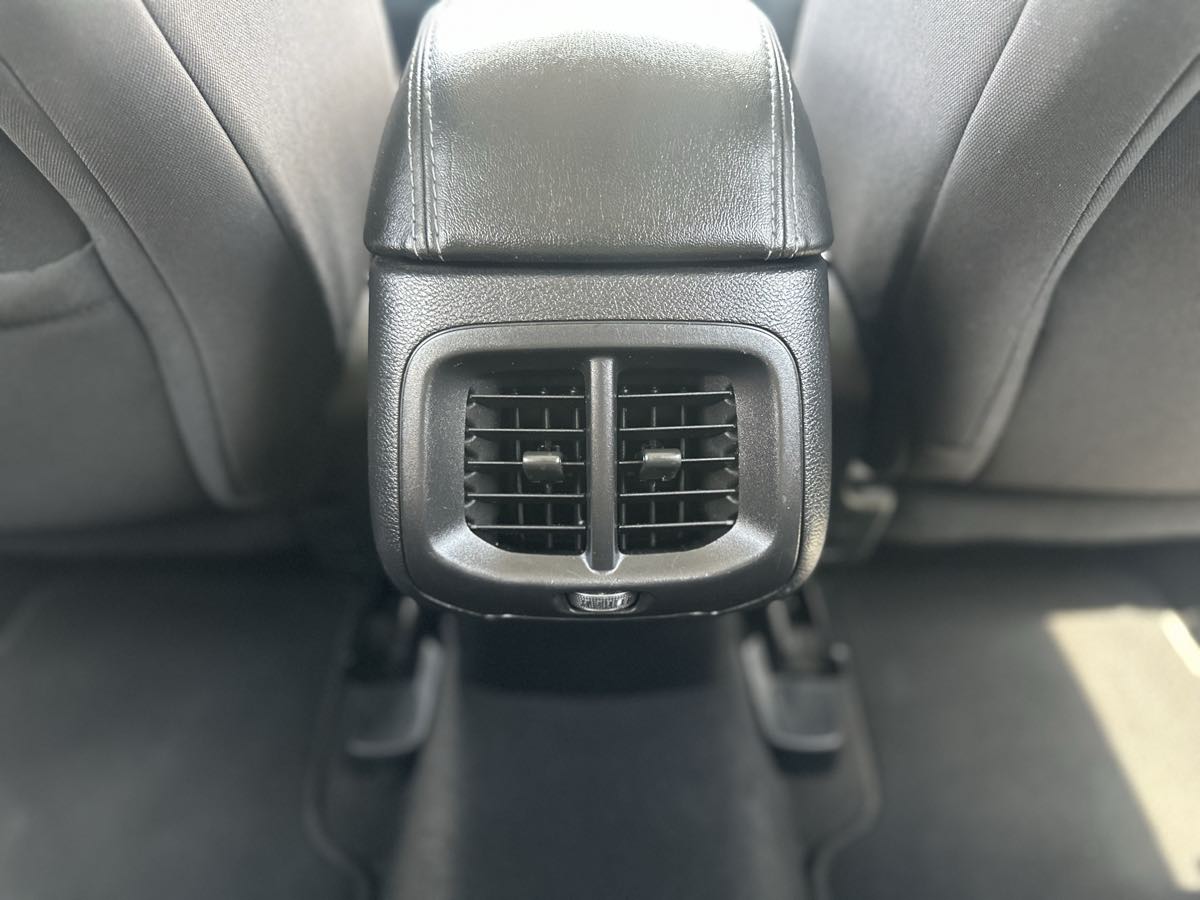2020 Jeep Cherokee Latitude - Photo 24
