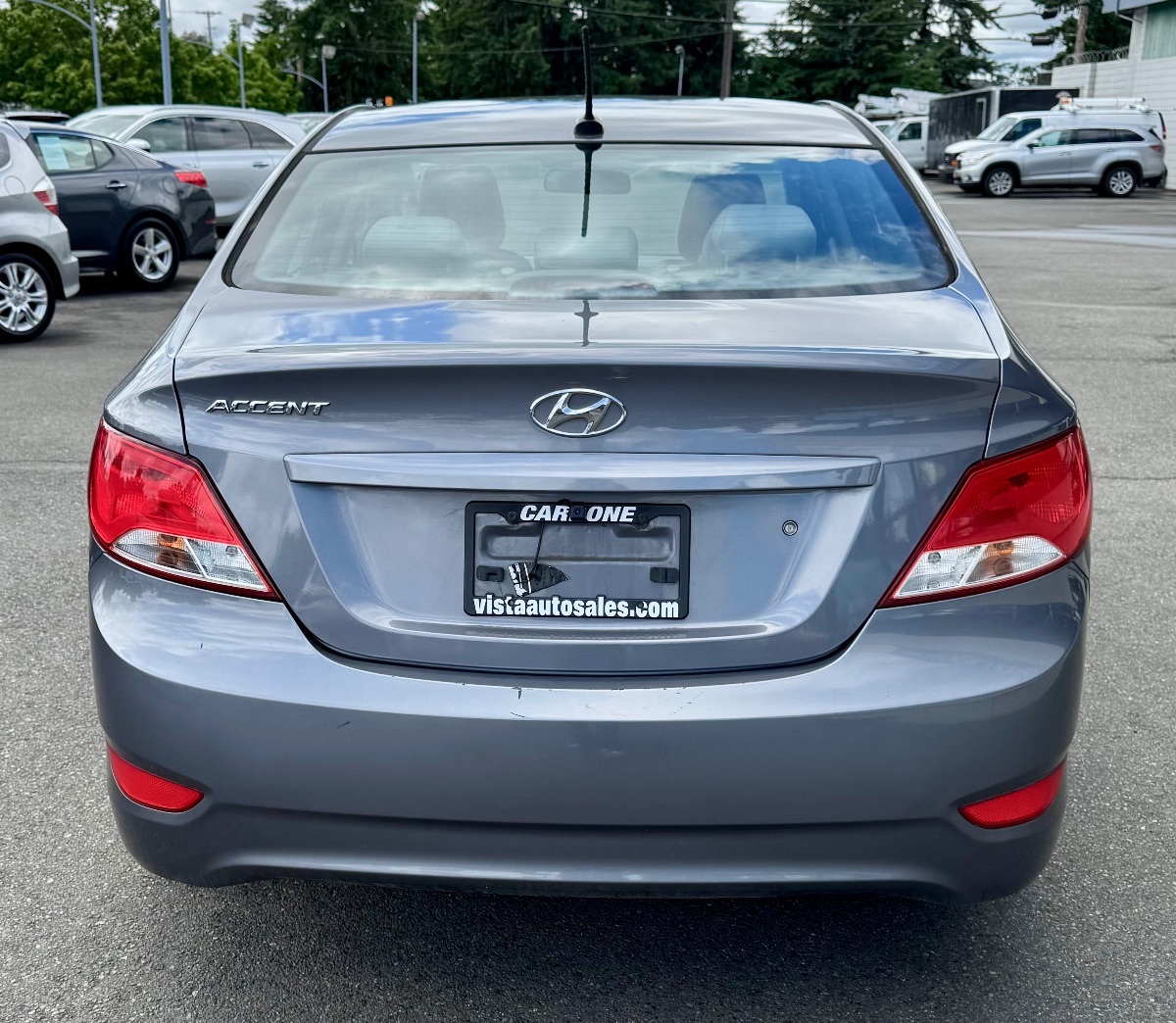 2017 Hyundai Accent SE photo 3