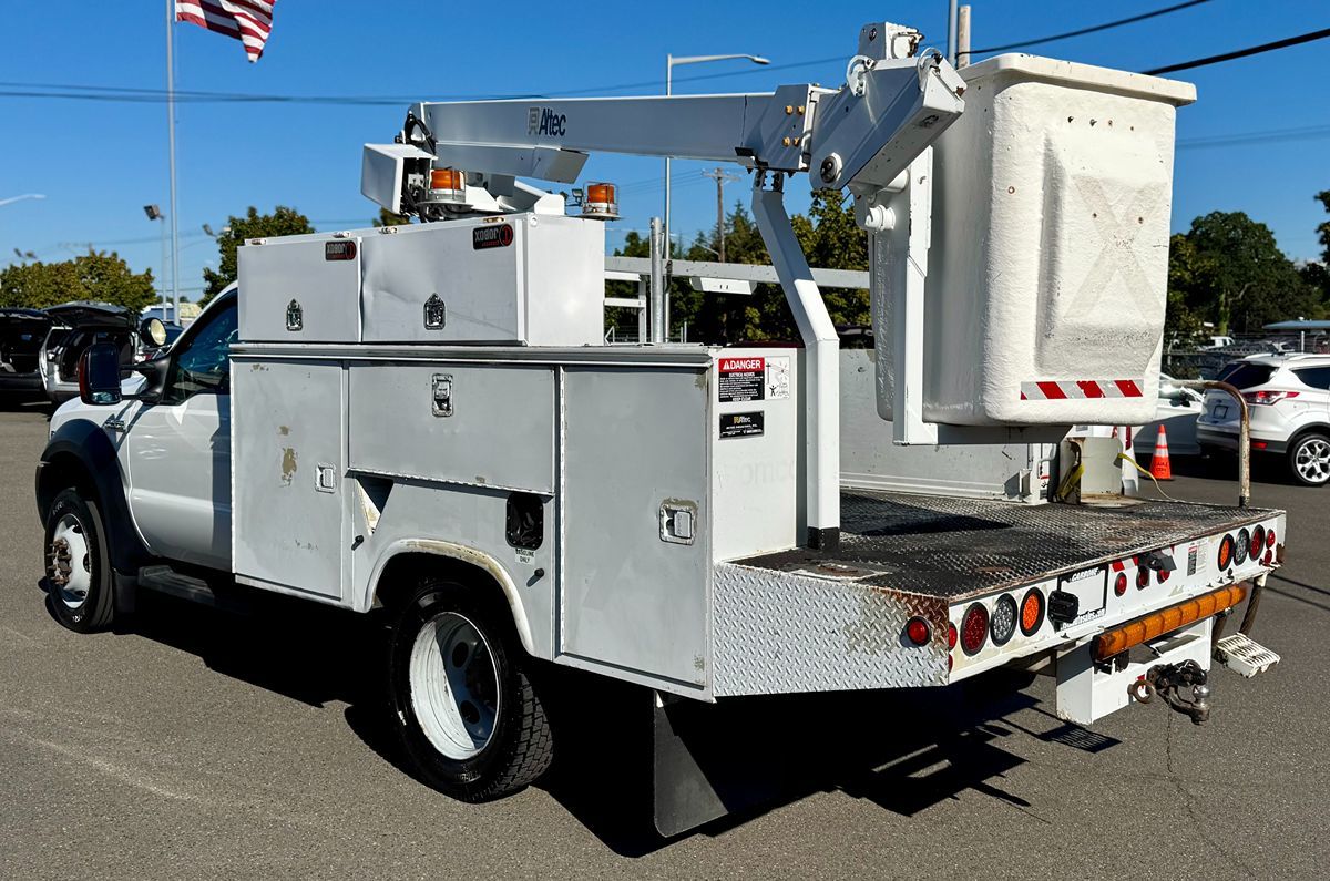 2006 Ford F-450 XL photo 2