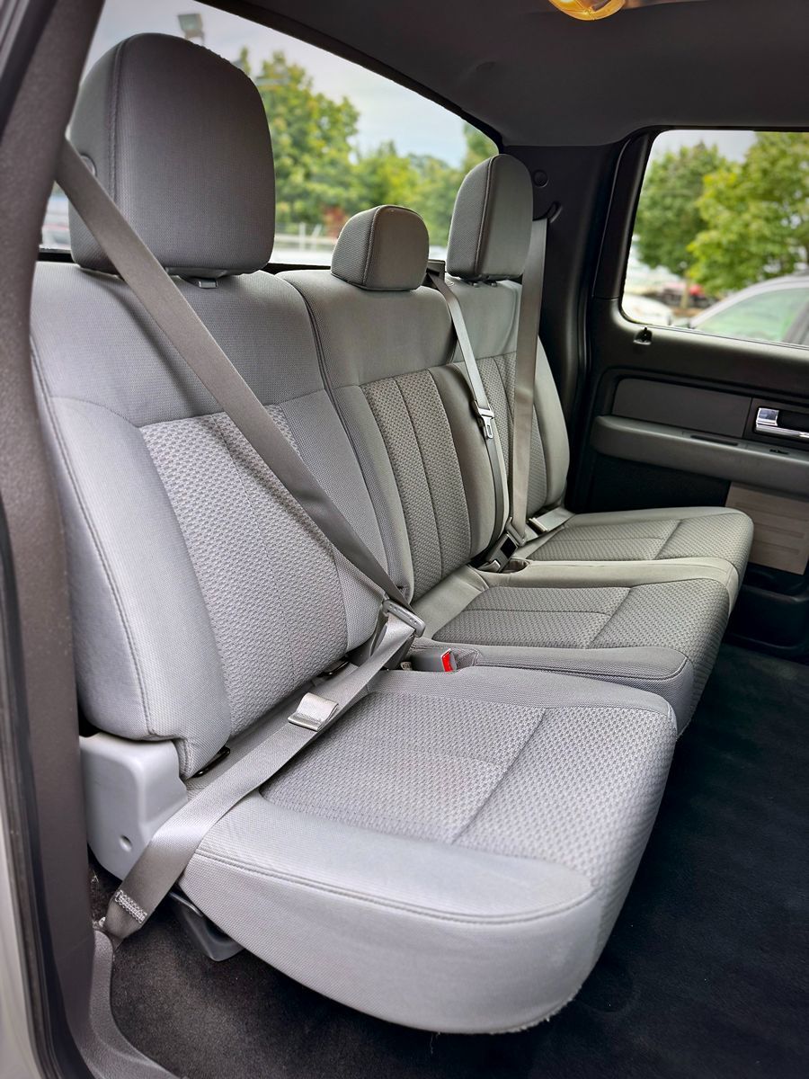 2014 Ford F-150 XLT photo 16
