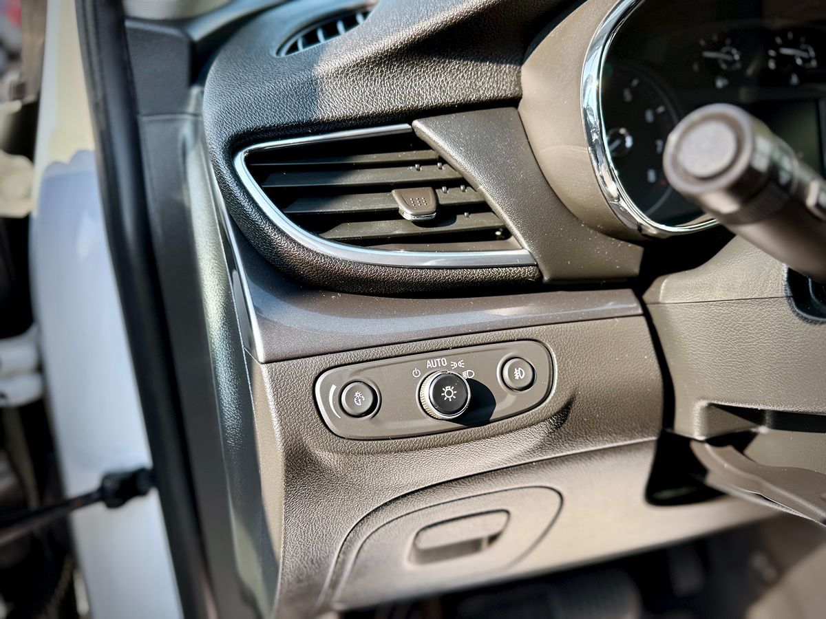2019 Buick Encore Sport Touring photo 11