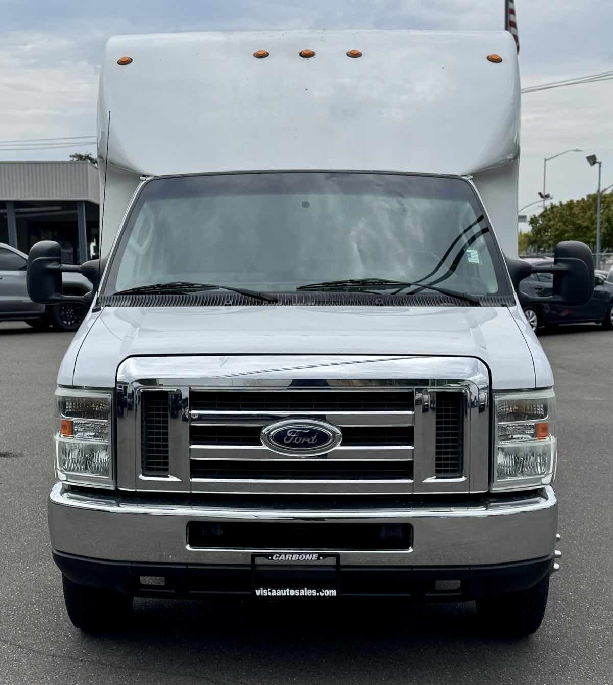 2010 Ford E-350 photo 5