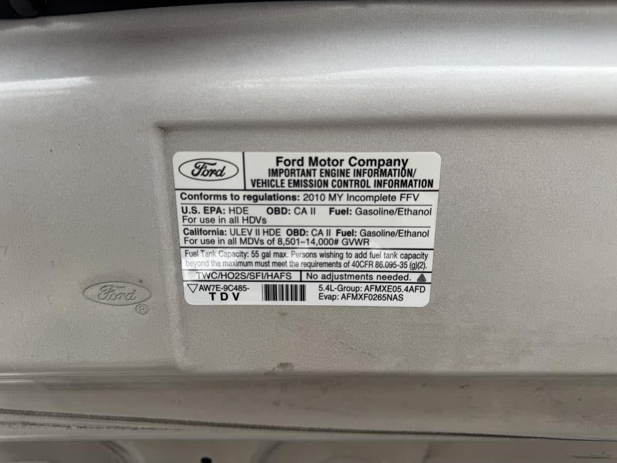 2010 Ford E-350 photo 7