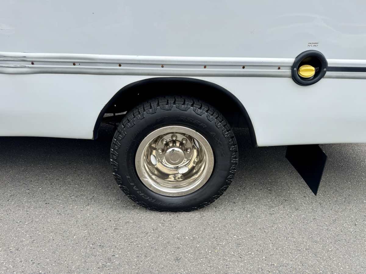 2010 Ford E-350 photo 9