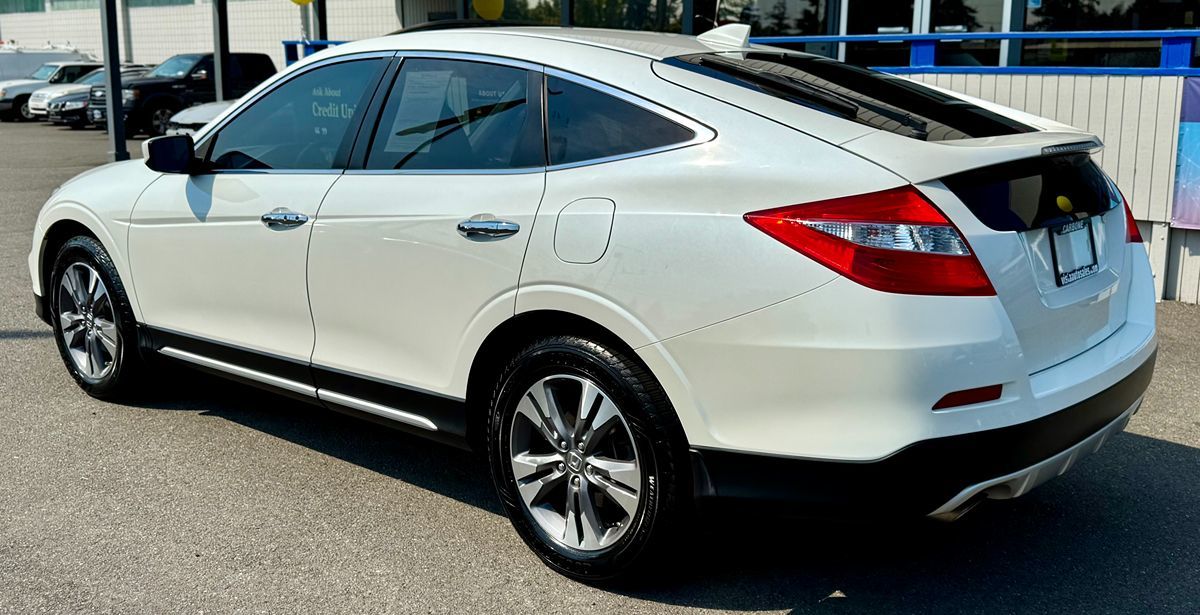 2015 Honda Crosstour EX-L V6 photo 2