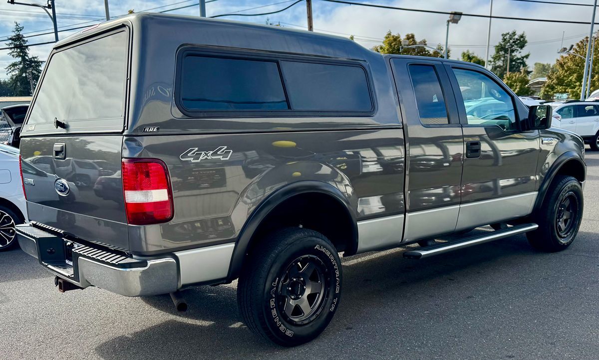 2005 Ford F-150 XLT photo 4