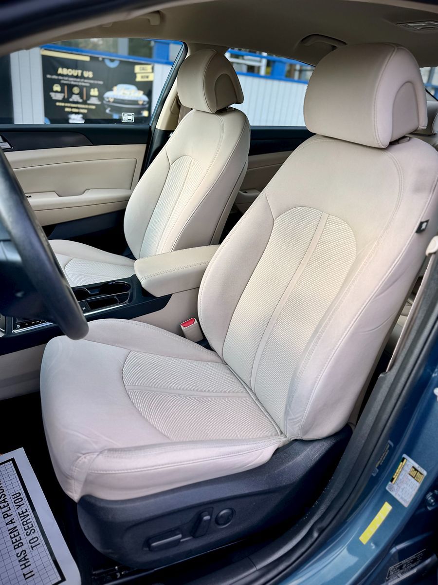 2017 Hyundai Sonata Sport Limited 2.0T photo 9
