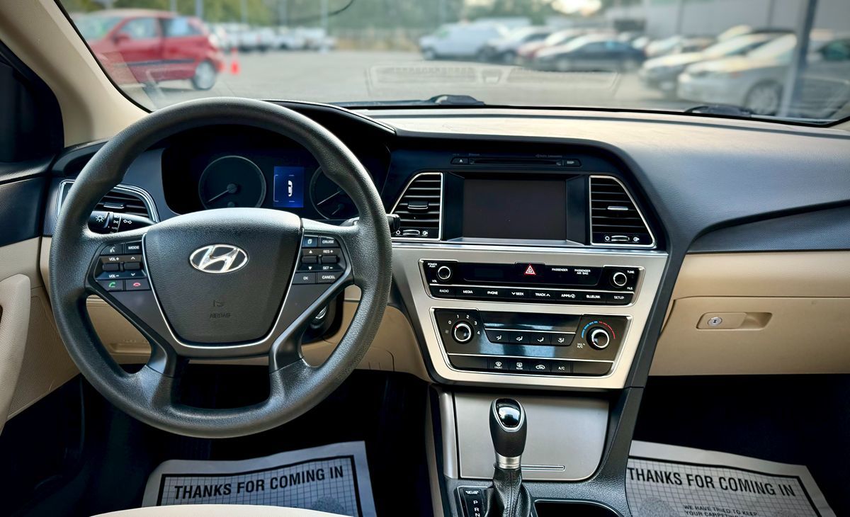2017 Hyundai Sonata Sport Limited 2.0T photo 11