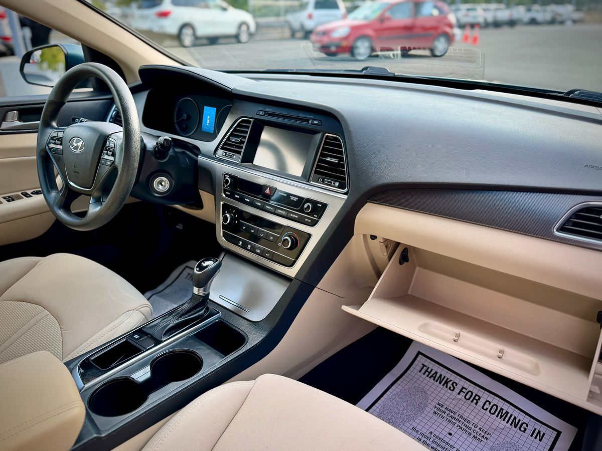 2017 Hyundai Sonata Sport Limited 2.0T photo 14