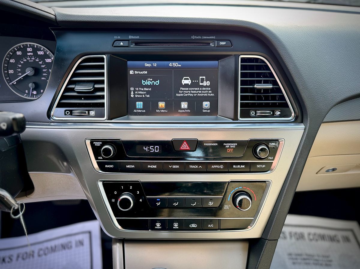 2017 Hyundai Sonata Sport Limited 2.0T photo 16