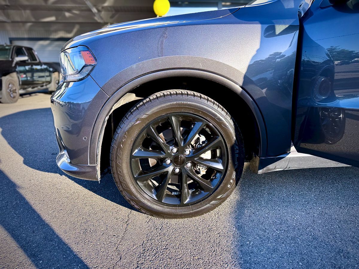 2018 Dodge Durango R/T photo 9