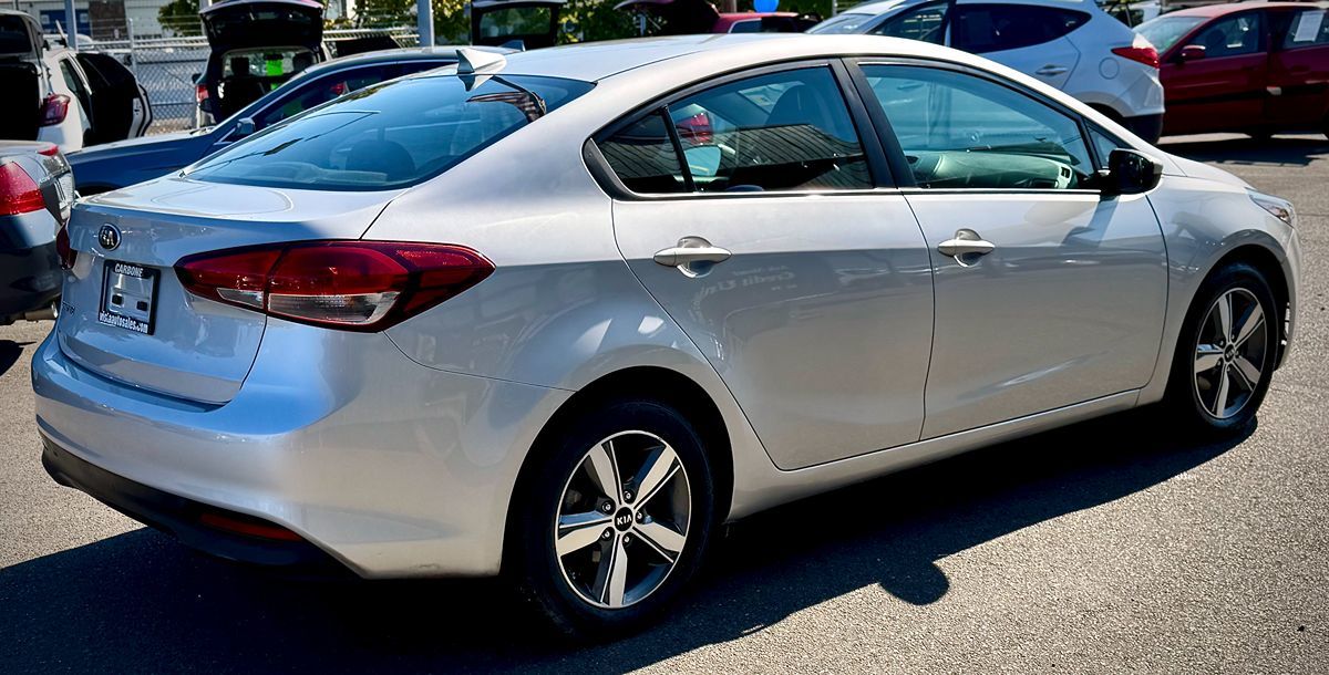 2018 Kia Forte LX S EX photo 3