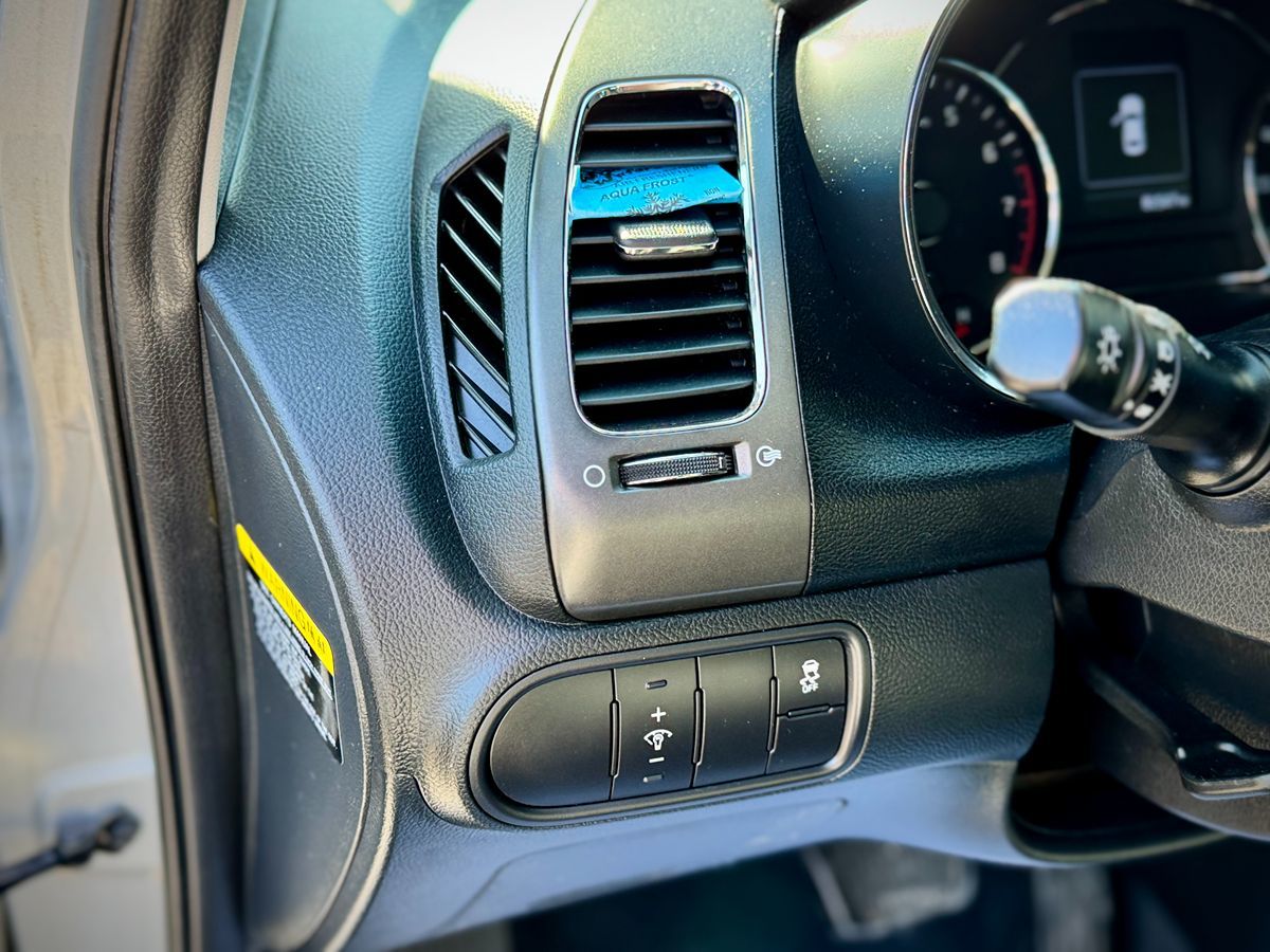 2018 Kia Forte LX S EX photo 10