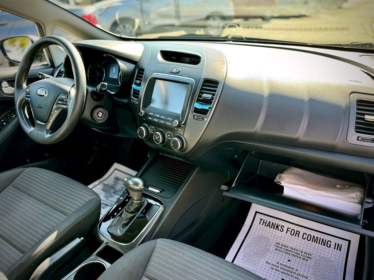 2018 Kia Forte LX S EX photo 16
