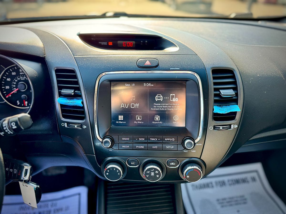2018 Kia Forte LX S EX photo 18