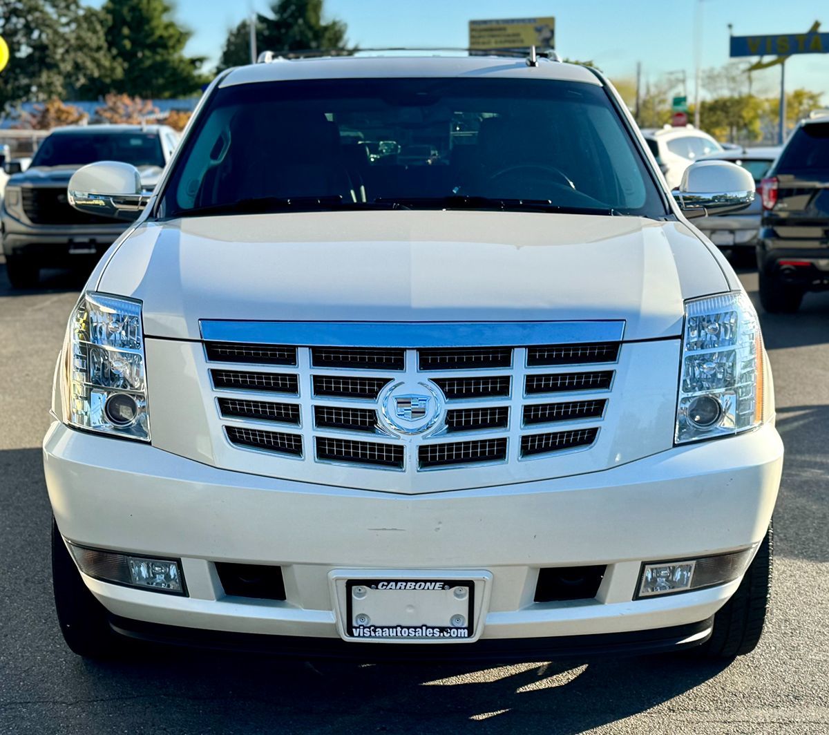 2012 Cadillac Escalade Luxury photo 7