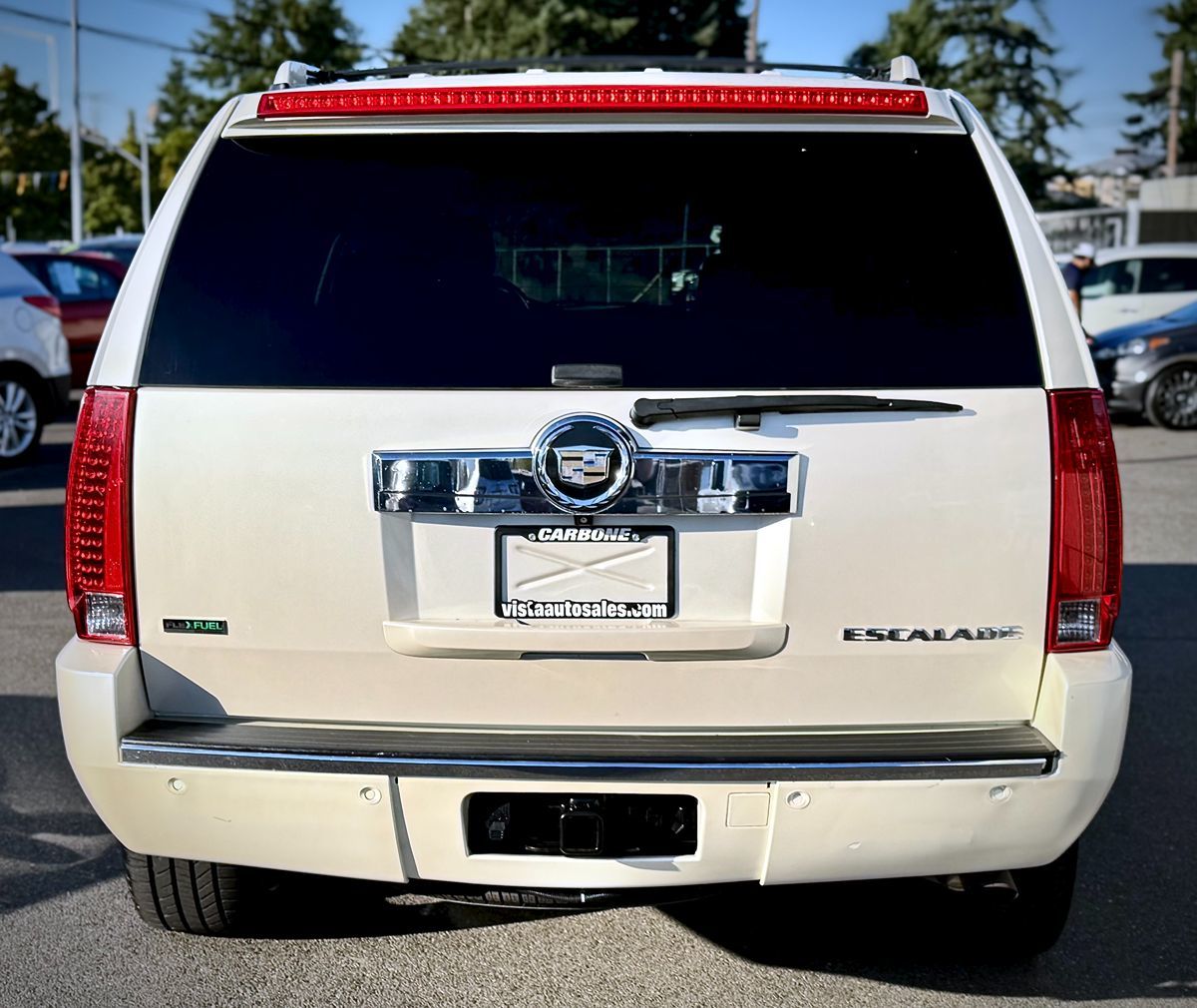 2012 Cadillac Escalade Luxury photo 3
