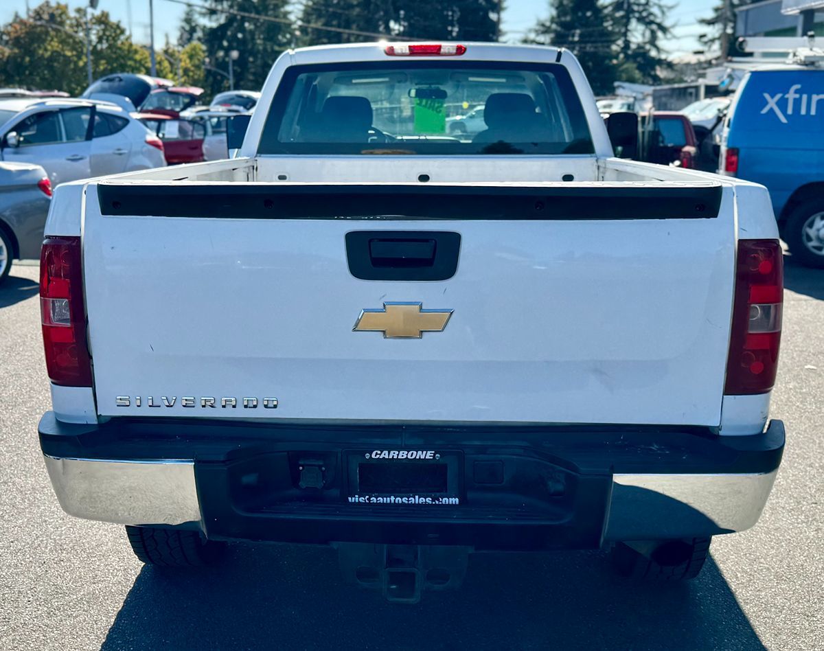 2011 Chevrolet Silverado 3500HD Work Truck photo 3
