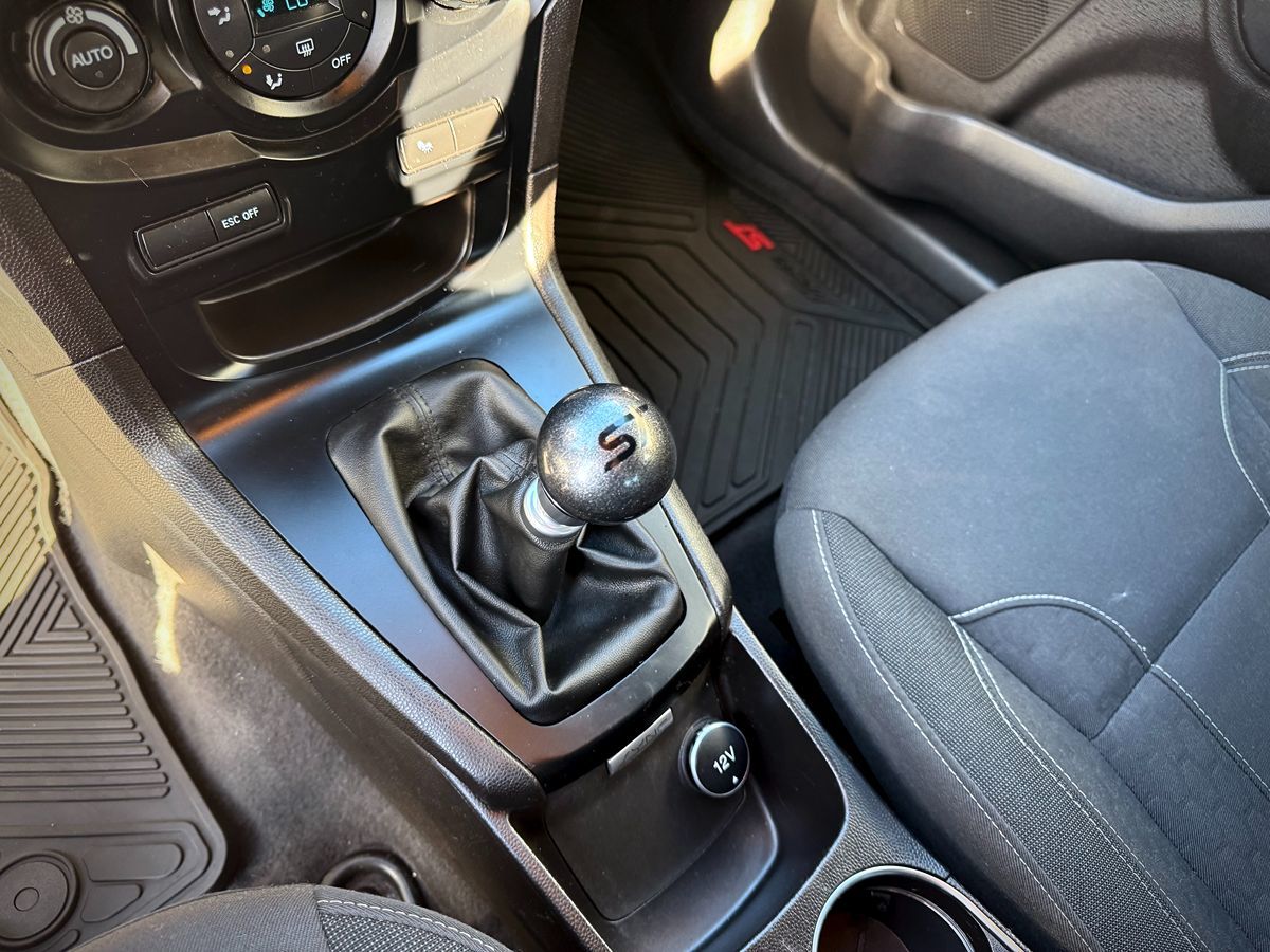 2017 Ford Fiesta ST photo 19