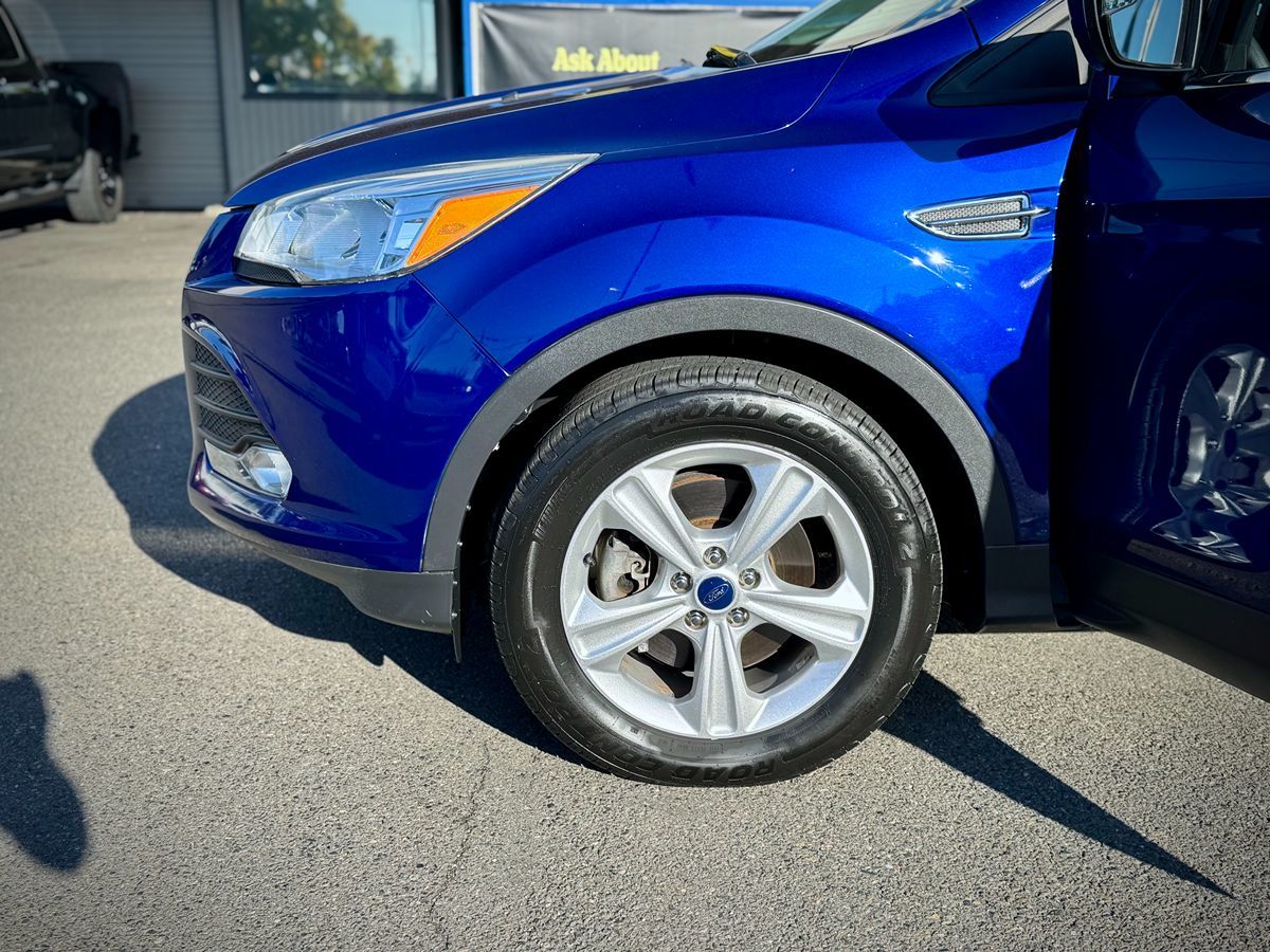 2014 Ford Escape SE photo 9