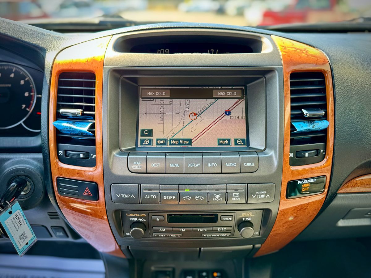 2005 Lexus GX 470 photo 23