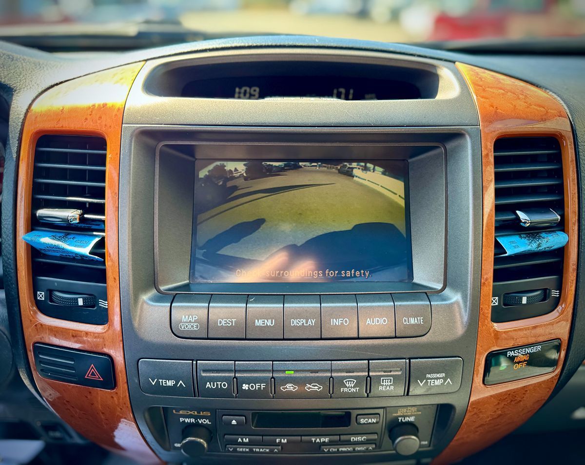2005 Lexus GX 470 photo 24