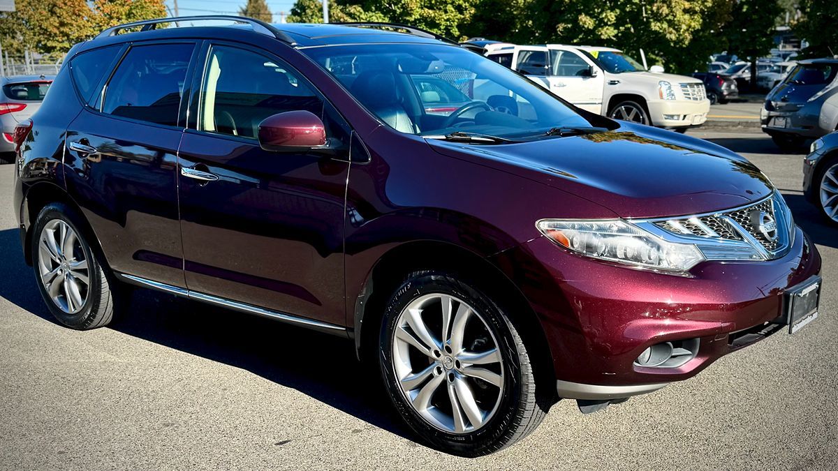 2013 Nissan Murano LE photo 6