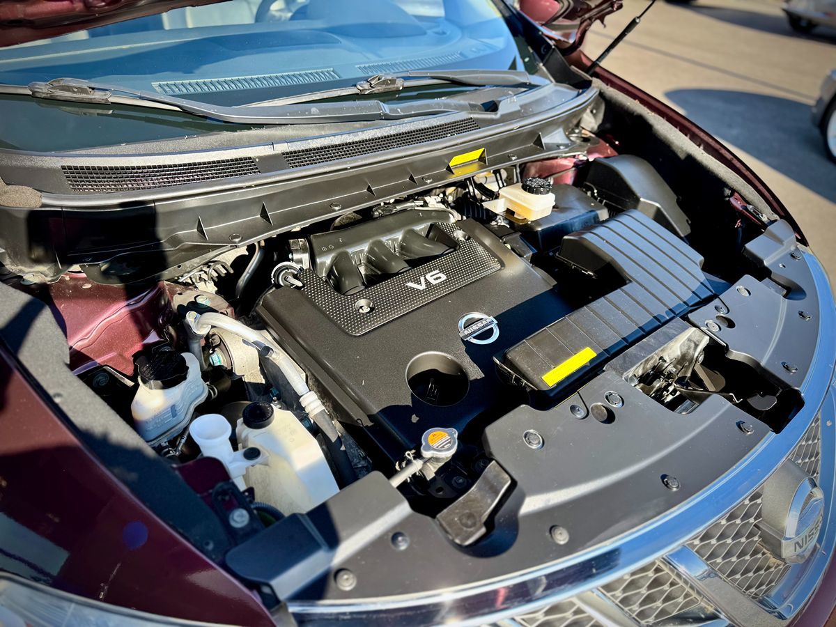 2013 Nissan Murano LE photo 8