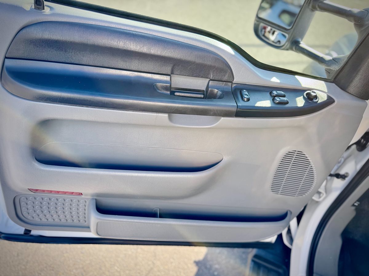 2006 Ford F-450 XL photo 7