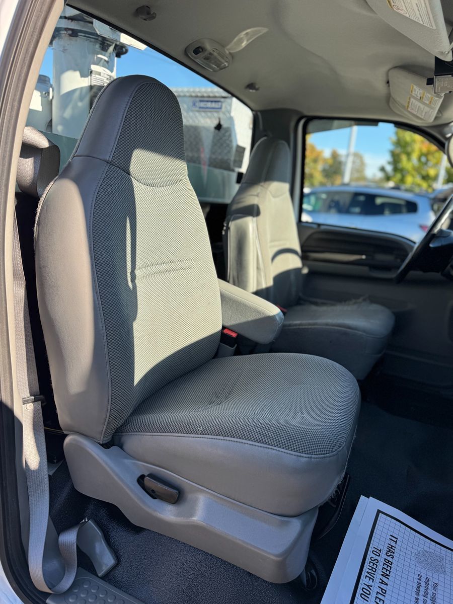 2006 Ford F-450 XL photo 9