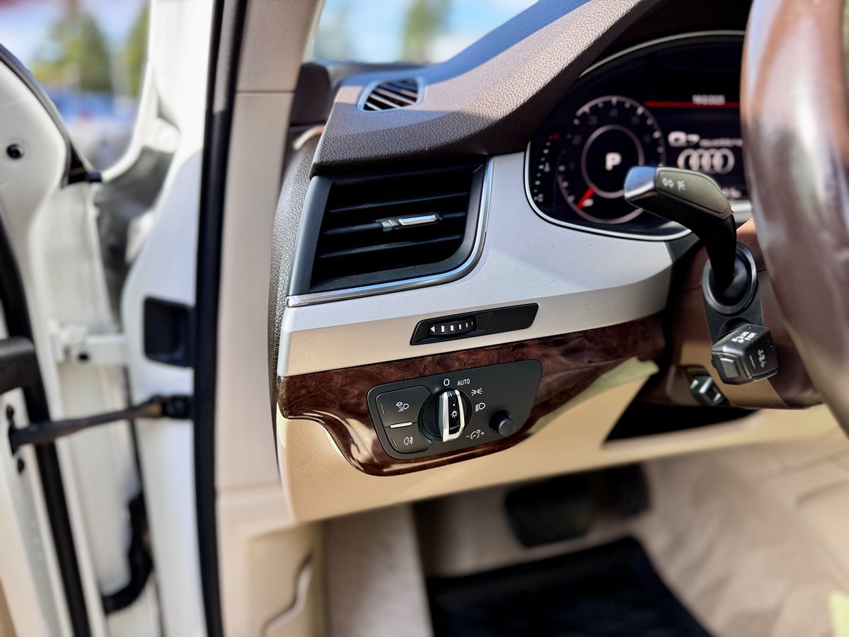 2018 Audi Q7 Premium Plus photo 13