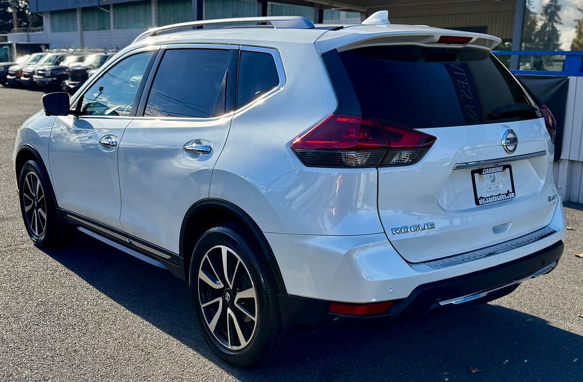 2019 Nissan Rogue SL photo 2