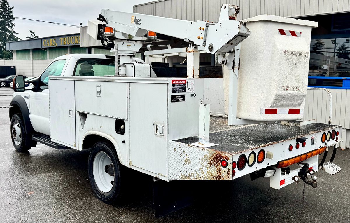 2006 Ford F-450 XLT photo 3