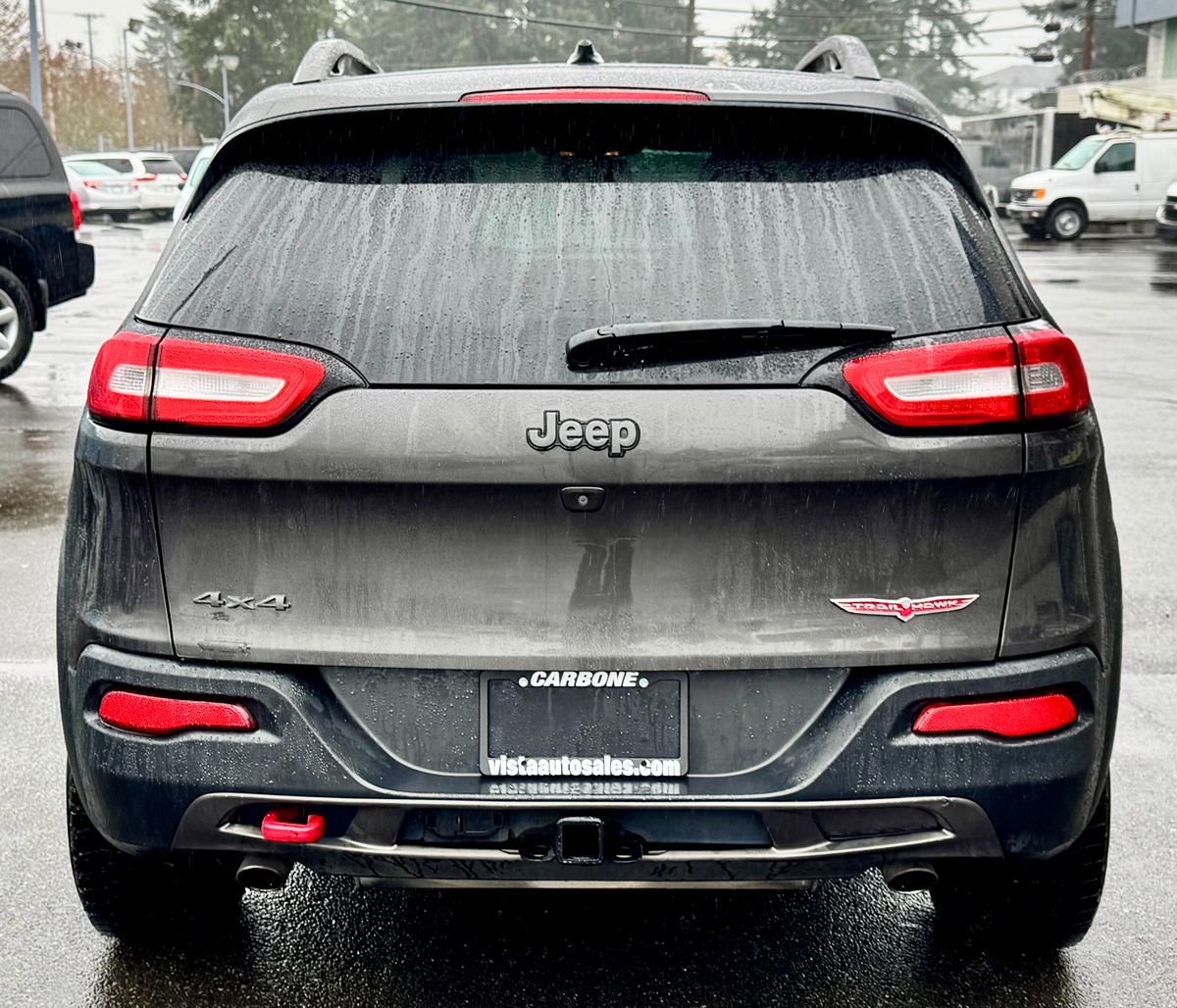 2015 Jeep Cherokee Trailhawk photo 2