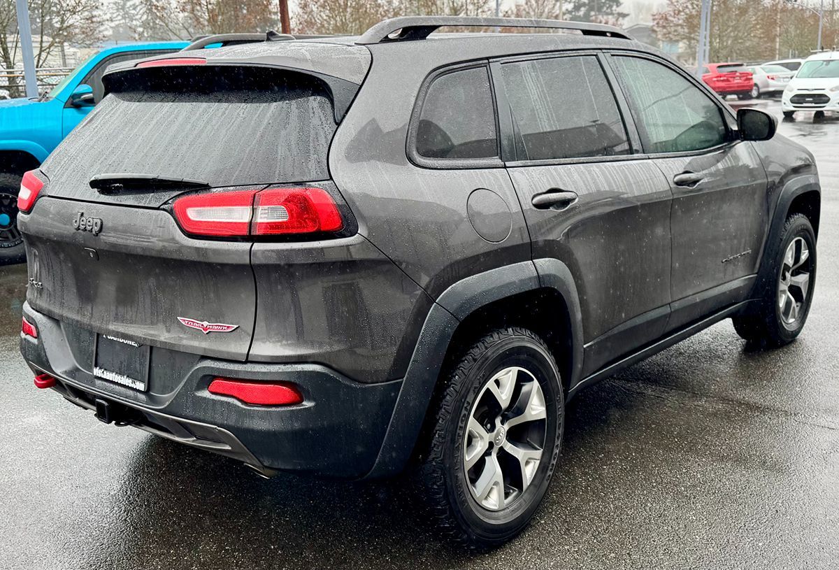 2015 Jeep Cherokee Trailhawk photo 4