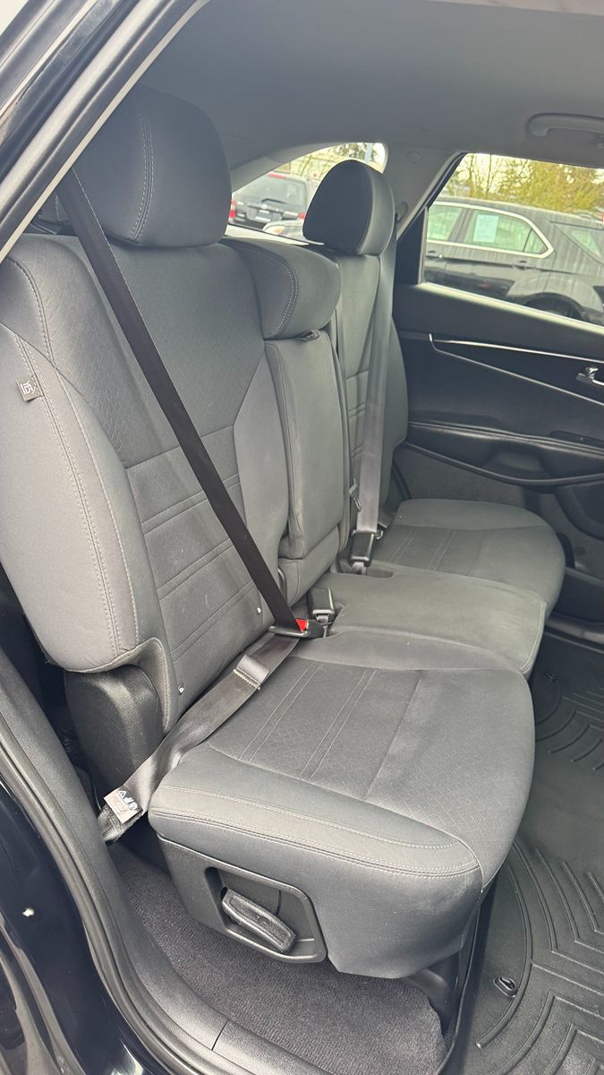 2016 Kia Sorento LX - Photo 18